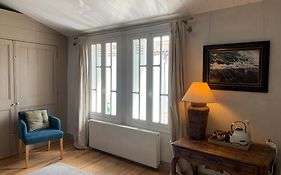 Maison Face Au Soleil